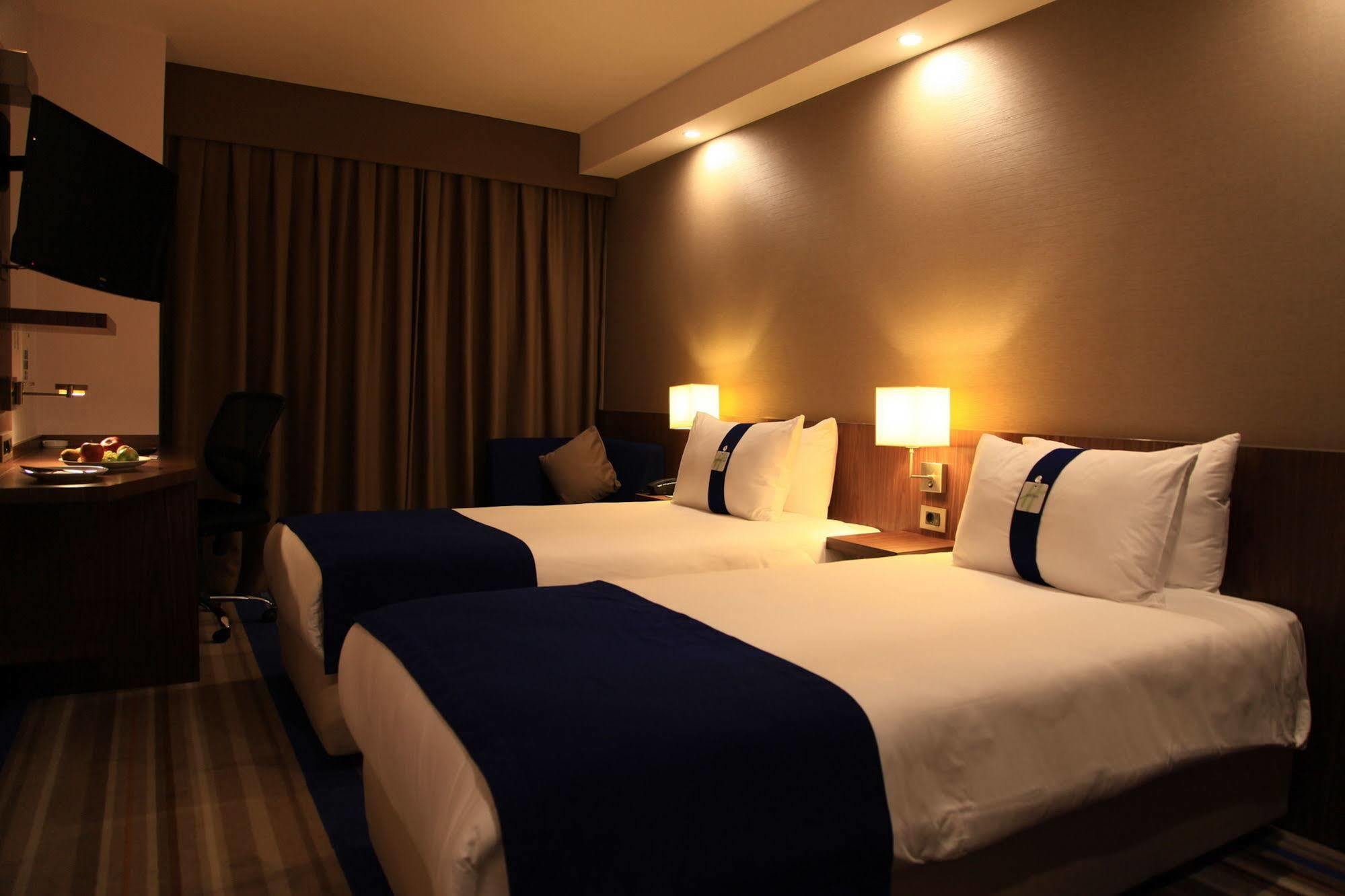 Liv City Hotels Istanbul Bagian luar foto